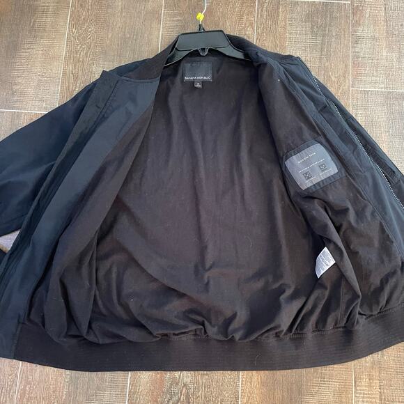 Banana Republic Motion Tech Performance Men’s Lightweight Black Jacket Size M - Picture 9 of 12